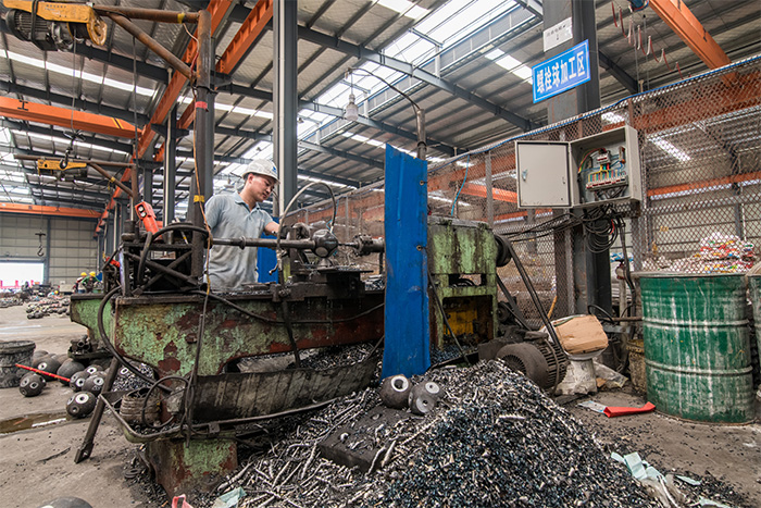 瑞昌网架配件车间